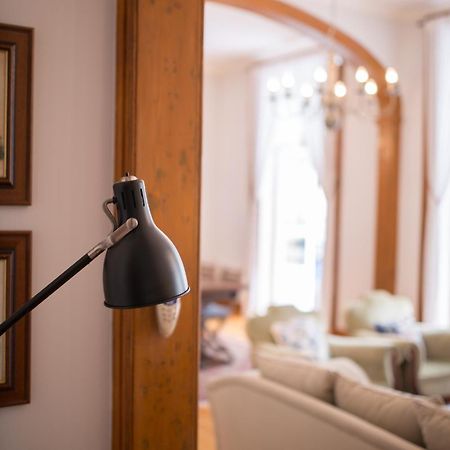 Classic Lisbon Downtown Apartment ภายนอก รูปภาพ