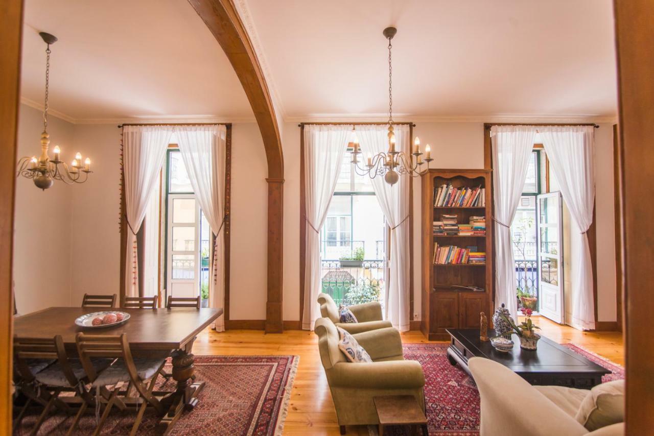 Classic Lisbon Downtown Apartment ภายนอก รูปภาพ