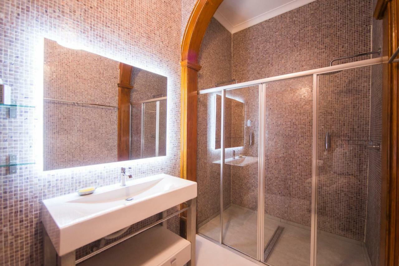 Classic Lisbon Downtown Apartment ภายนอก รูปภาพ